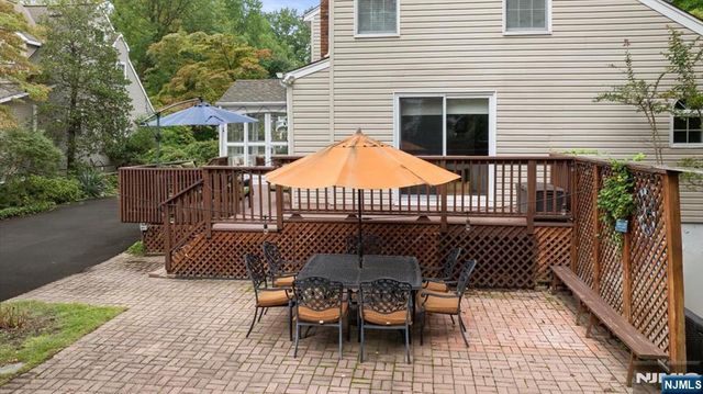 734 Greentree Lane, Oradell, NJ 07649