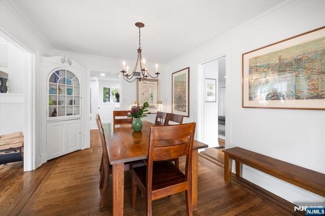 734 Greentree Lane, Oradell, NJ 07649