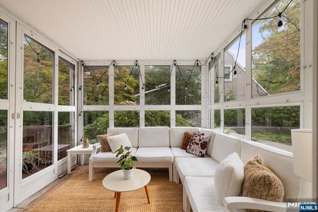 734 Greentree Lane, Oradell, NJ 07649