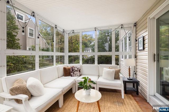 734 Greentree Lane, Oradell, NJ 07649