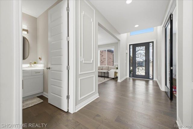 19782 Chase Drive, Macomb Township, MI 48042