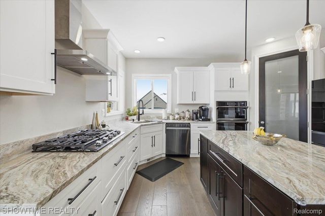 19782 Chase Drive, Macomb Township, MI 48042