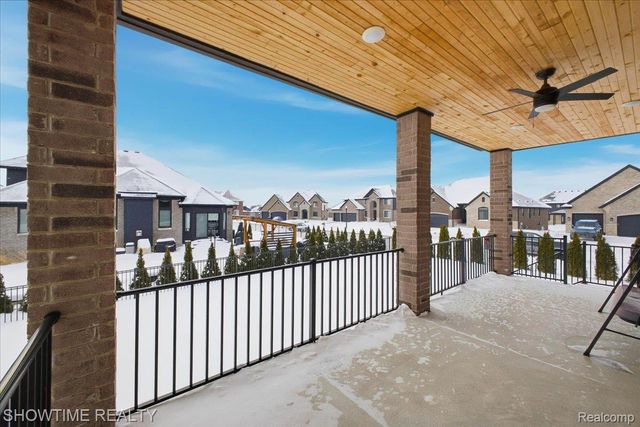 19782 Chase Drive, Macomb Township, MI 48042