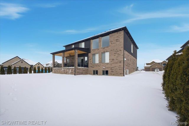 19782 Chase Drive, Macomb Township, MI 48042