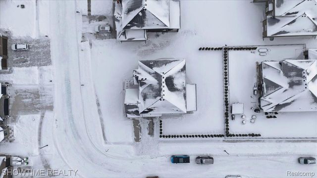 19782 Chase Drive, Macomb Township, MI 48042