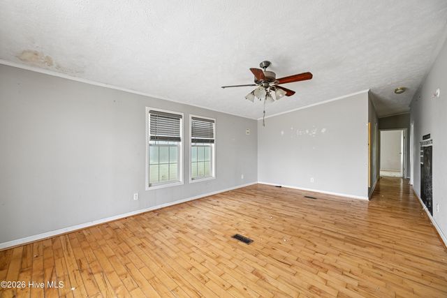 3210 Island Drive, Sneads Ferry, NC 28460