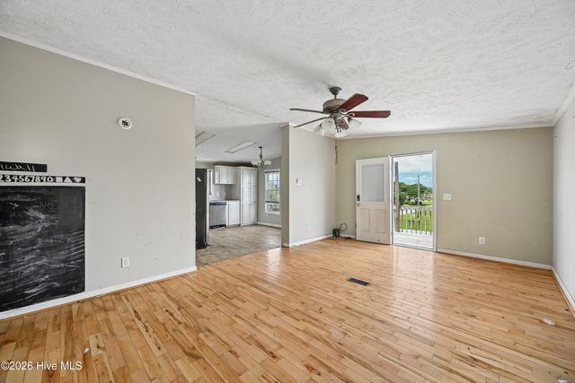 3210 Island Drive, Sneads Ferry, NC 28460
