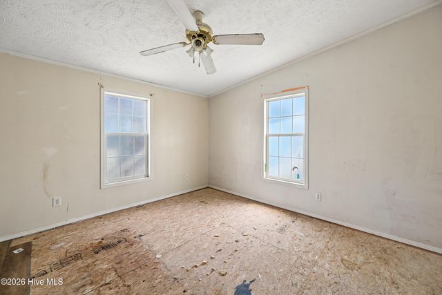 3210 Island Drive, Sneads Ferry, NC 28460