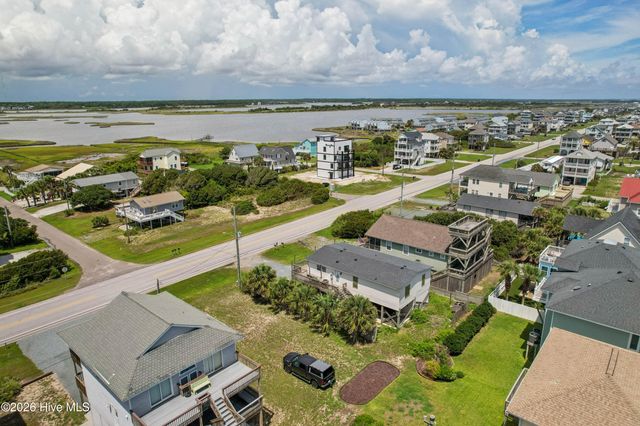 3210 Island Drive, Sneads Ferry, NC 28460