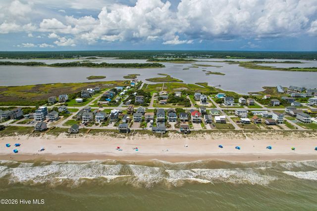 3210 Island Drive, Sneads Ferry, NC 28460