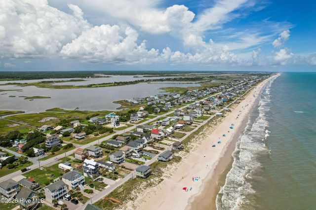 3210 Island Drive, Sneads Ferry, NC 28460