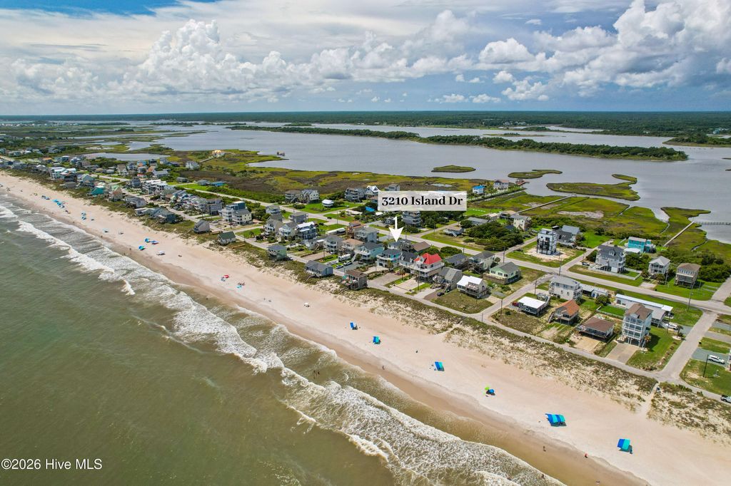 3210 Island Drive, Sneads Ferry, NC 28460
