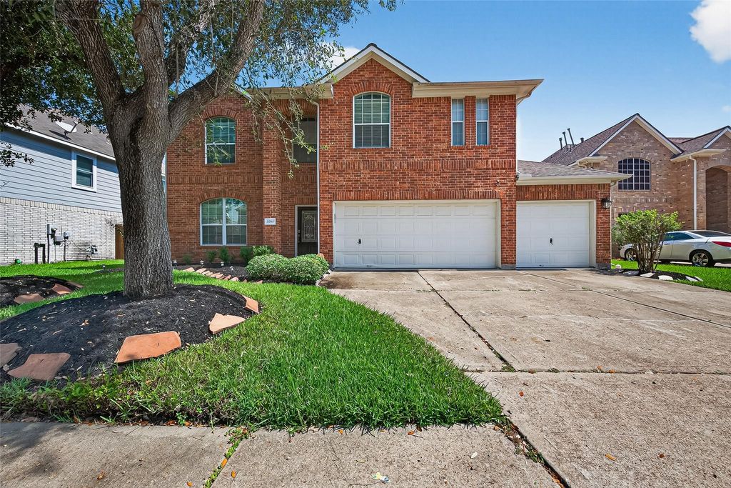 3203 Ruffin Green Court, Fresno, TX 77545