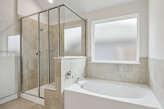 812 Tesslynn Avenue, Godley, TX 76044