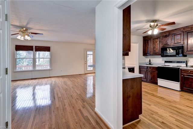 5111 Greenwich MEWS, Williamsburg, VA 23188