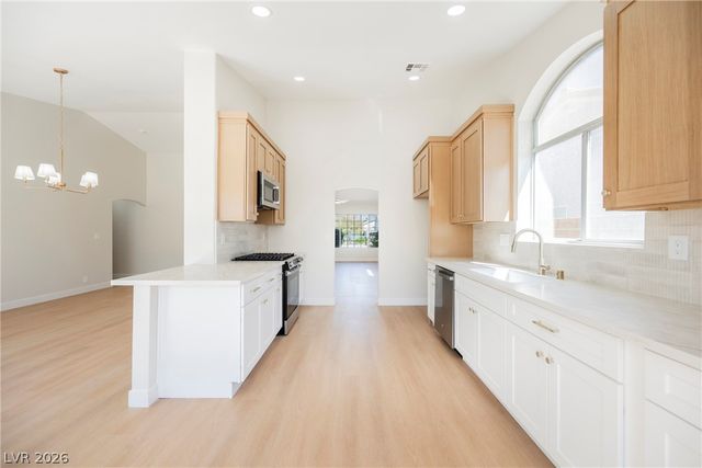 6113 Desert Haven Road, Las Vegas, NV 89130