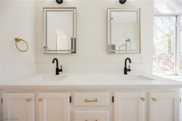 6113 Desert Haven Road, Las Vegas, NV 89130