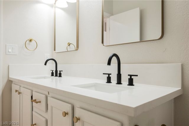 6113 Desert Haven Road, Las Vegas, NV 89130