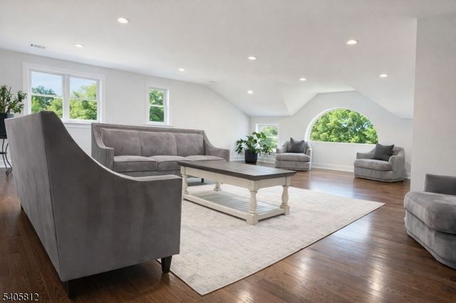 50 Mountain Ave, Warren Twp., NJ 07059