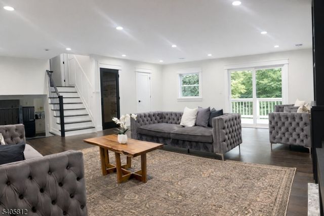 50 Mountain Ave, Warren Twp., NJ 07059