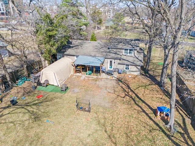 6901 W 82nd Street, Overland Park, KS 66204