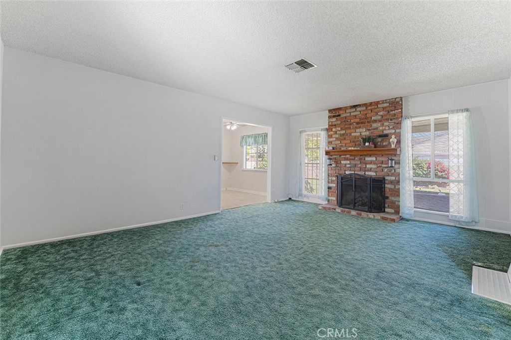 Image 11 of property listing at 312 N Maplewood, West Covina, CA 91790