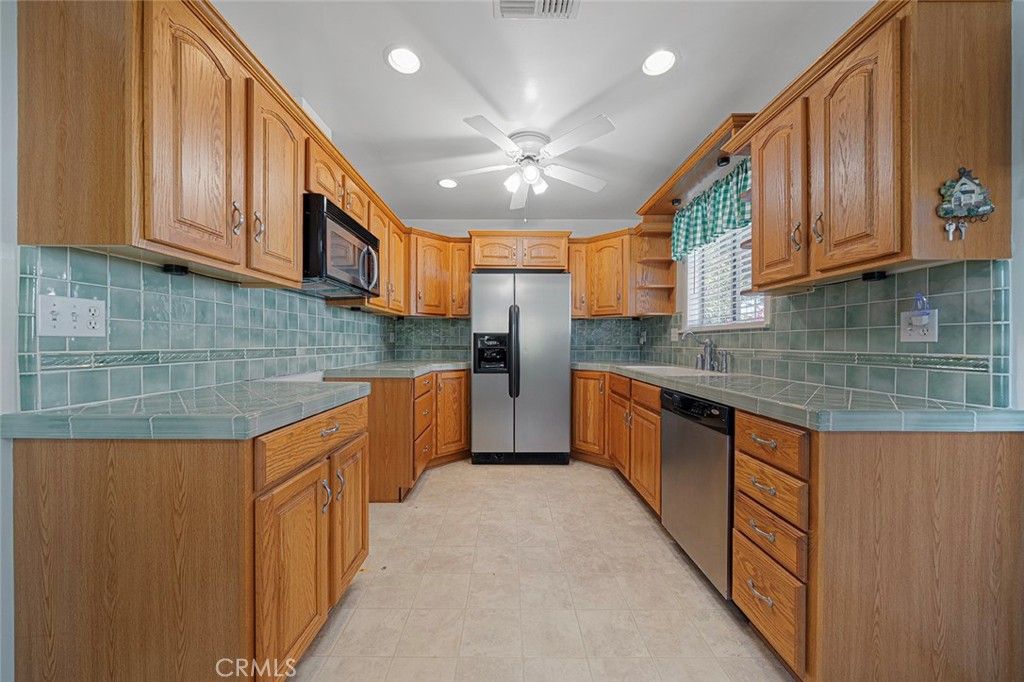 Image 16 of property listing at 312 N Maplewood, West Covina, CA 91790