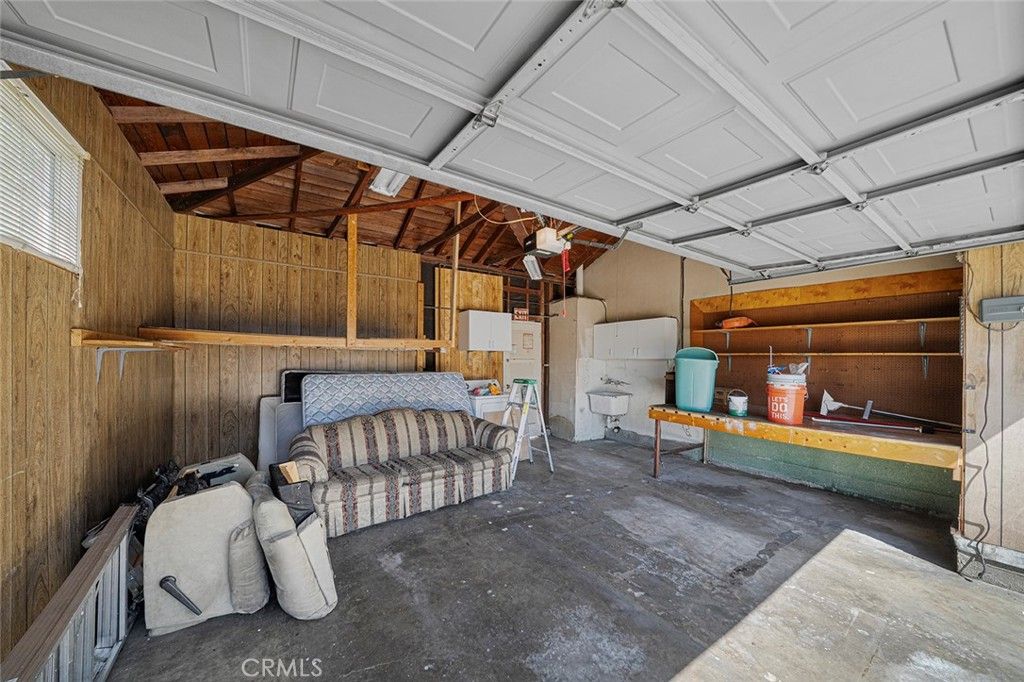 Image 34 of property listing at 312 N Maplewood, West Covina, CA 91790