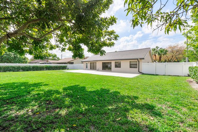 11461 NW 39th Street, Coral Springs, FL 33065