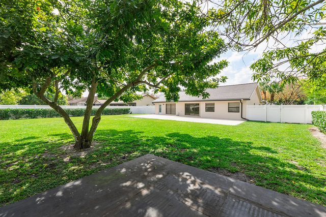 11461 NW 39th Street, Coral Springs, FL 33065