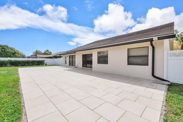 11461 NW 39th Street, Coral Springs, FL 33065