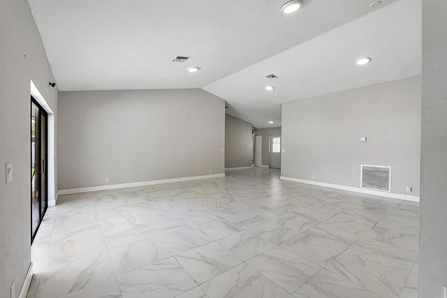 11461 NW 39th Street, Coral Springs, FL 33065