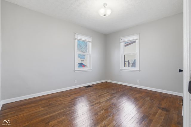 14 Crescent Court, Anderson, IN 46013