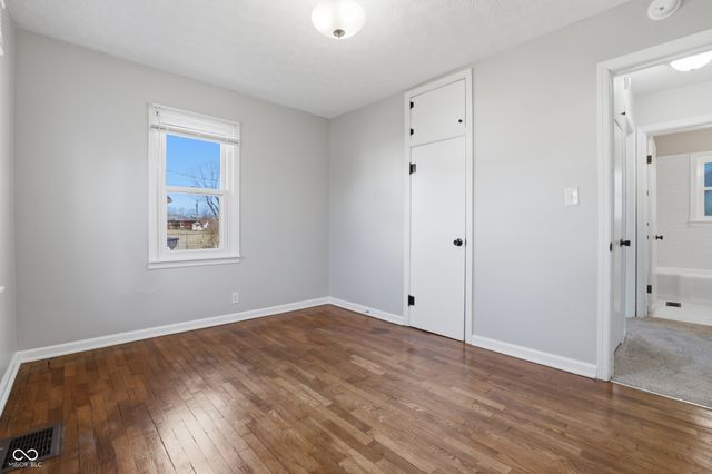 14 Crescent Court, Anderson, IN 46013