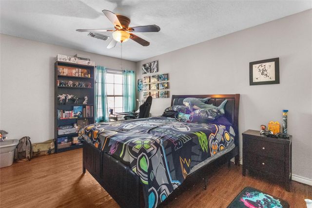 1011 Iowa Street, South Houston, TX 77587