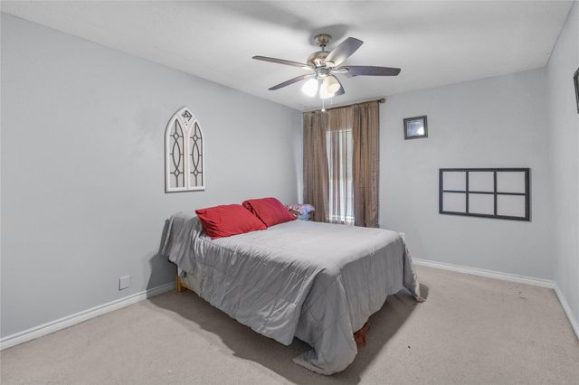 1011 Iowa Street, South Houston, TX 77587