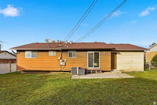 200 COBBLE CREEK RD, North Salt Lake, UT 84054