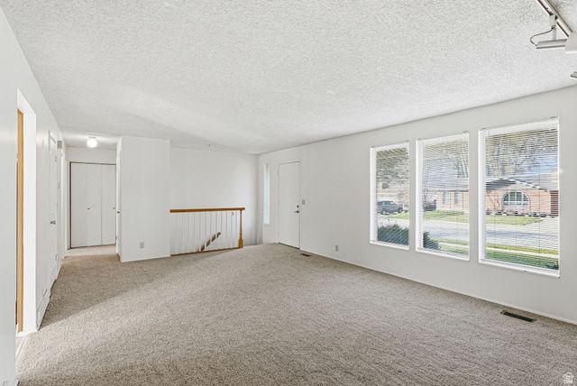 200 COBBLE CREEK RD, North Salt Lake, UT 84054