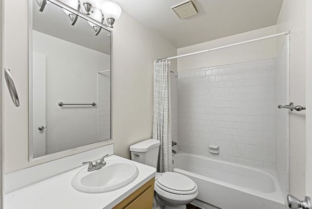 200 COBBLE CREEK RD, North Salt Lake, UT 84054