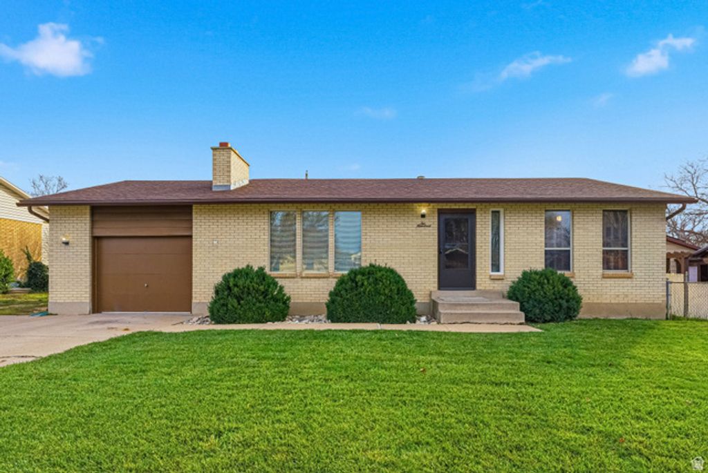 200 COBBLE CREEK RD, North Salt Lake, UT 84054