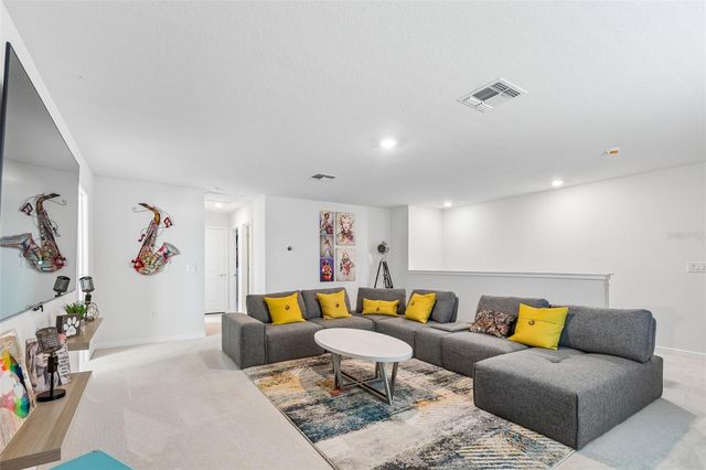 6390 BRADFORD WOODS DRIVE, Zephyrhills, FL 33542