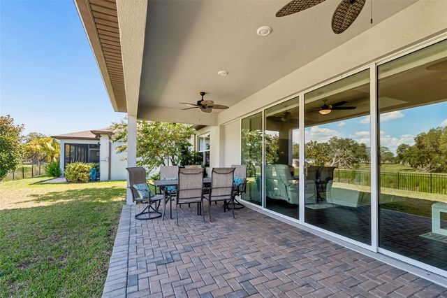 6390 BRADFORD WOODS DRIVE, Zephyrhills, FL 33542
