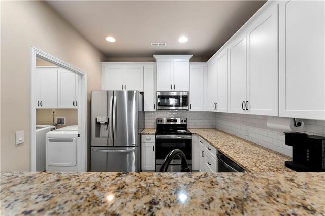 6 William Drive NE 47, White, GA 30184