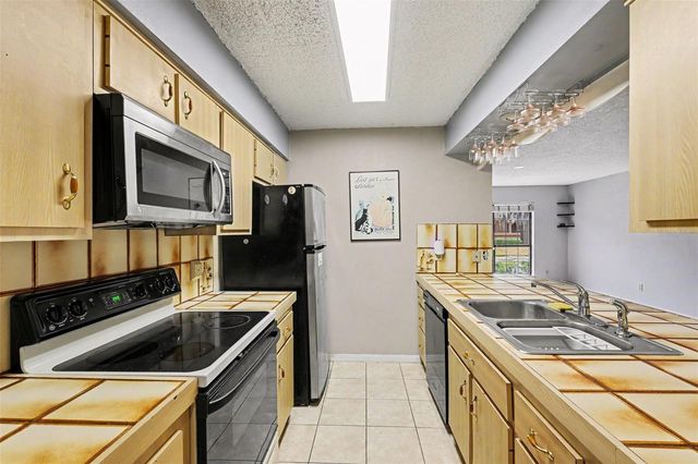 1916 SW 34TH COURT, Ocala, FL 34474