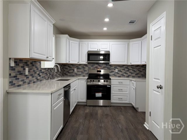 215 Pinecrest Place, Pooler, GA 31322