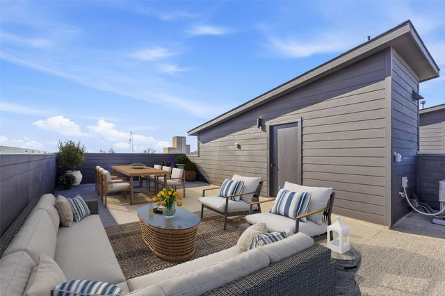 2202 N Carroll Avenue 104, Dallas, TX 75204