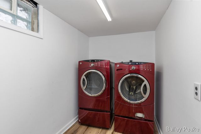 101 W Gardner Street, Sparta, MI 49345