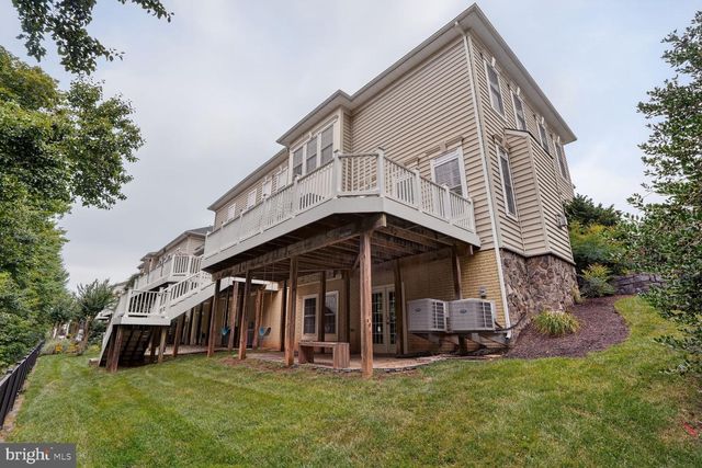 20369 POTOMAC LANDING TER, Sterling, VA 20165