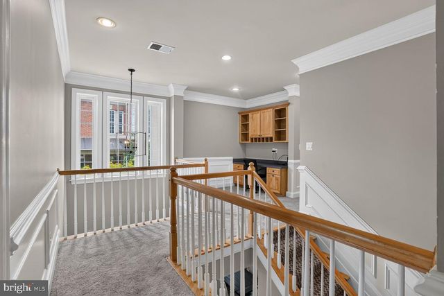 20369 POTOMAC LANDING TER, Sterling, VA 20165