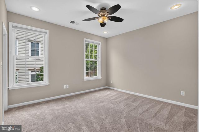 20369 POTOMAC LANDING TER, Sterling, VA 20165